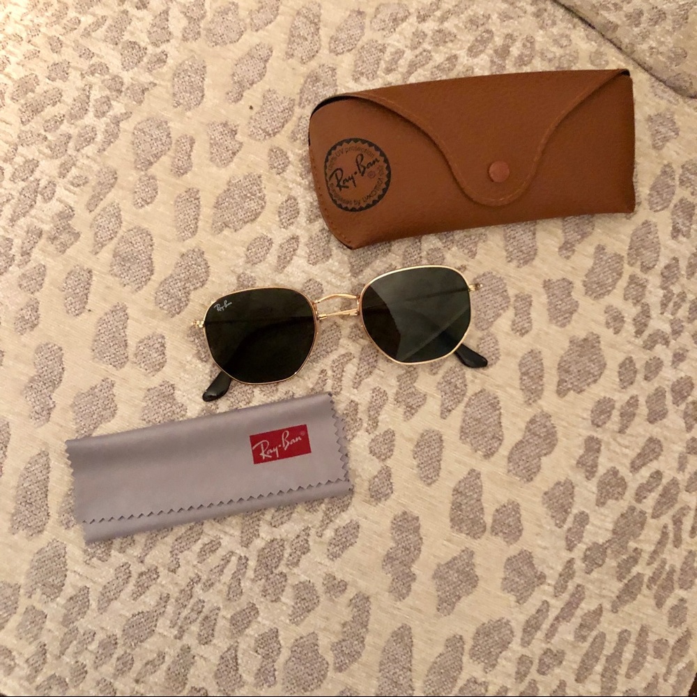 !!!!!SOLD!!!!!! RayBan Black & Gold Hexagonal
